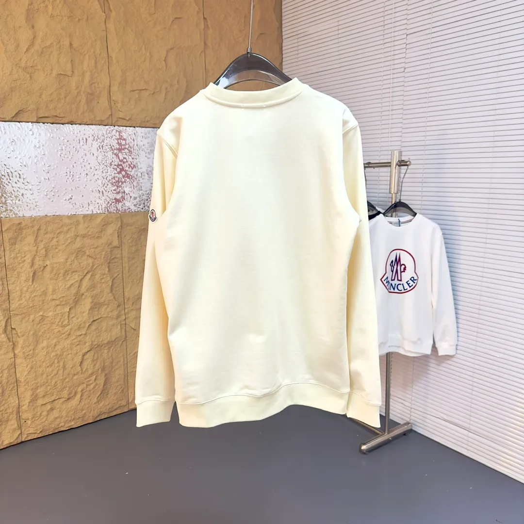 ： 🤳𝐌𝐎𝐍𝐂𝐋𝐄𝐑 ：☑️ 440 👕 ：☑️ 1*1 。🔜 。 ：☑️ 3D ，🇧🇫 1：1 。 ， ， ！🇲🇩 ！ Size：☑️S 〰️M 〰️L 〰️XL 〰️XXL